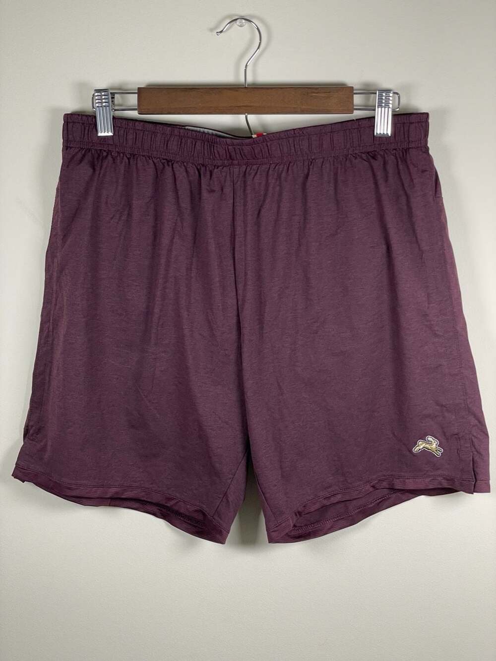 Tracksmith Men's Session Shorts 7" Inseam Burgundy Sz L